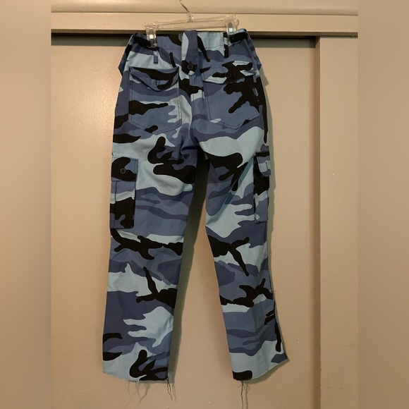 Urban Outfitters Blue Camo Pants 26 - Picture 3 of 5